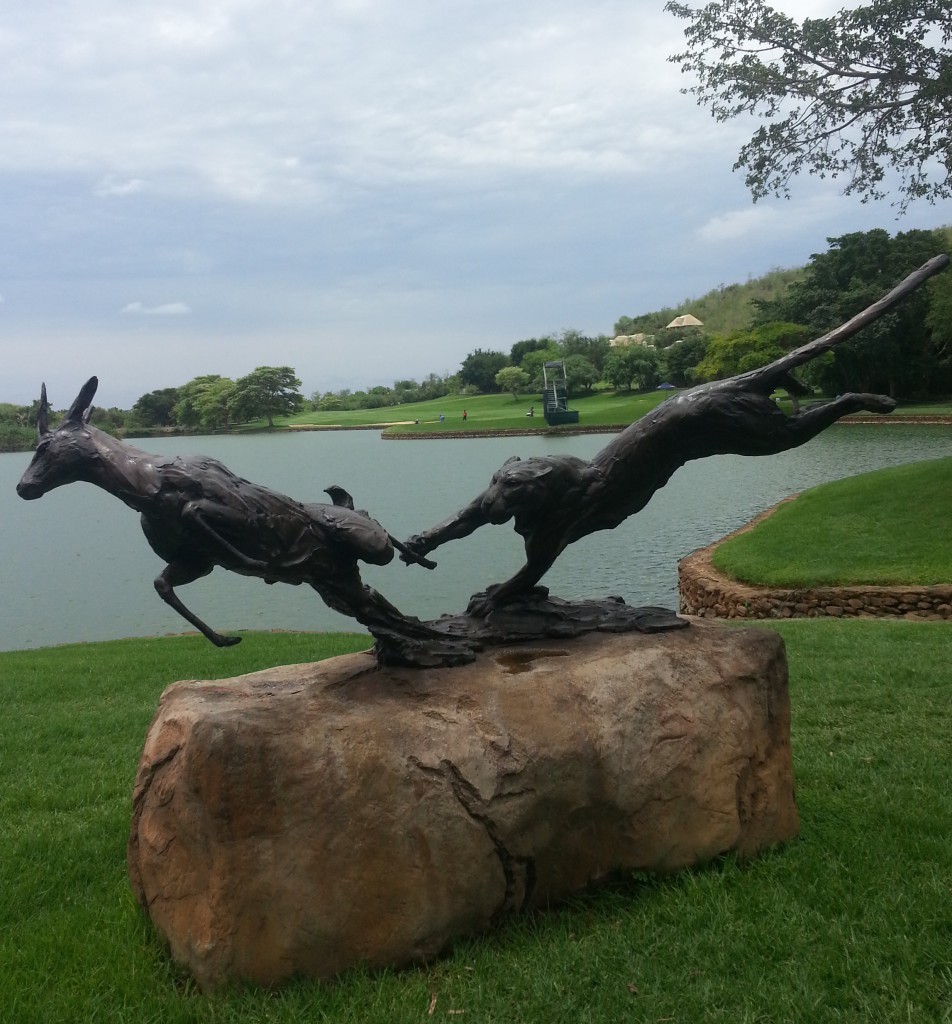 Dylan Lewis sculpture at the 16th