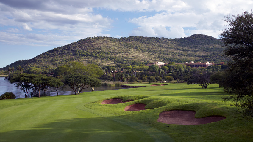 Golf safaris at the Gary Player Country Club